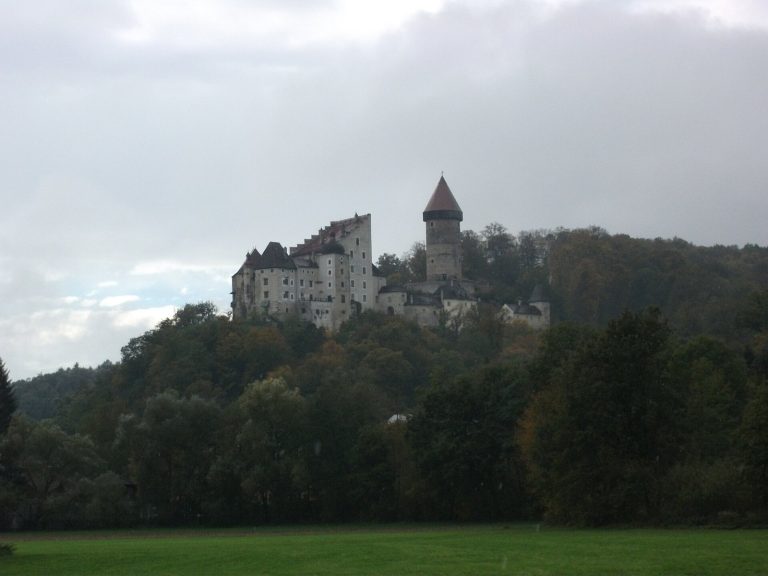 Burg Clam: A Medieval Hill Castle in Austria