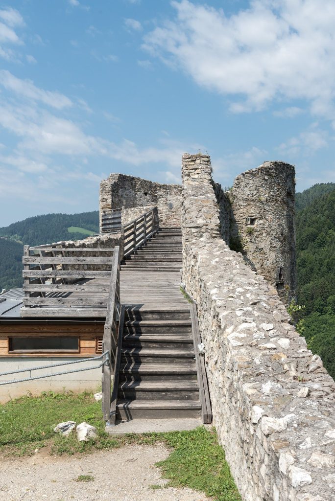 Burg Griffen: A Medieval Castle in Carinthia, Austria 2 Burg Griffen