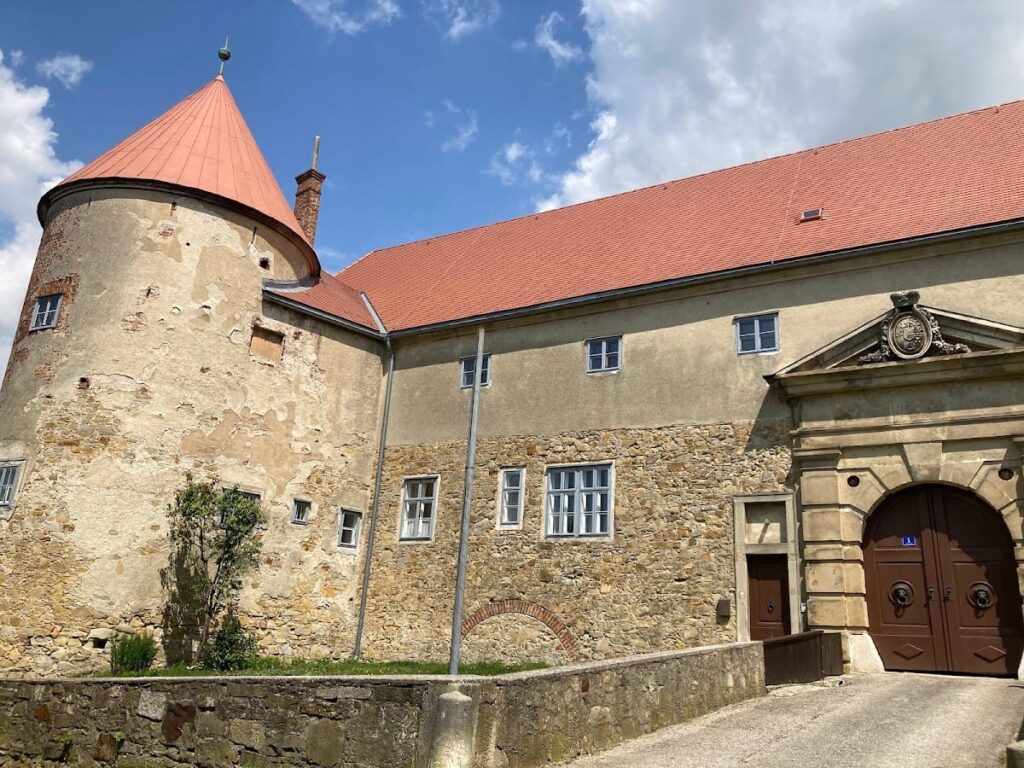 Burg Neulengbach