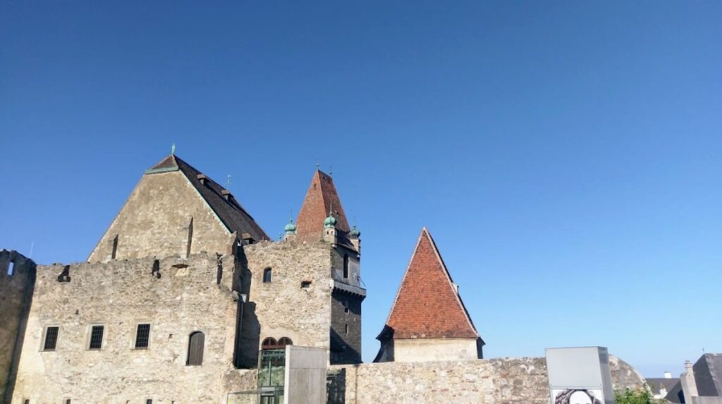Burg Perchtoldsdorf: A Historic Castle in Austria 7 Burg Perchtoldsdorf