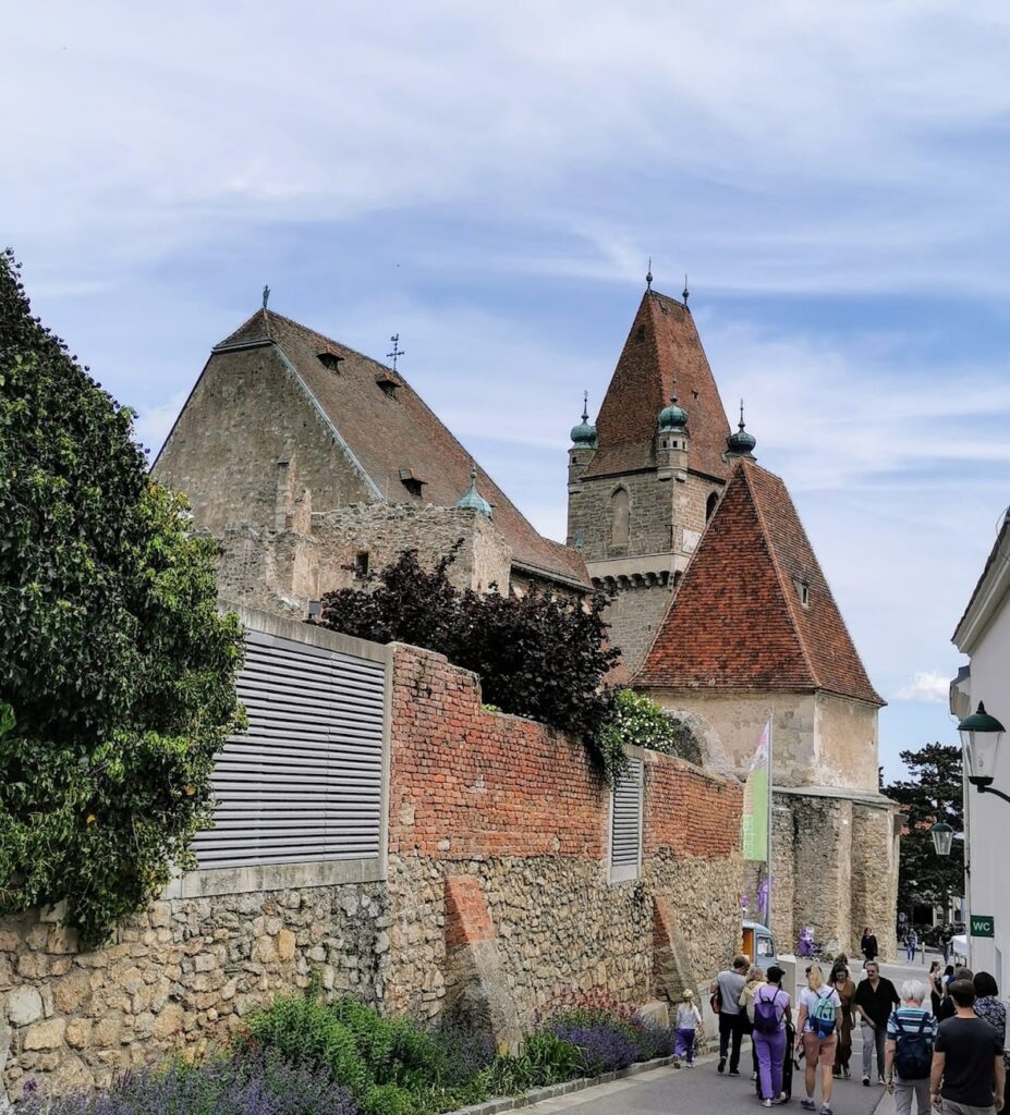 Burg Perchtoldsdorf: A Historic Castle in Austria 10 Burg Perchtoldsdorf