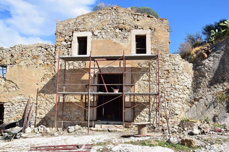 Calatubo Castle: A Norman Fortress and Sicilian Estate Complex
