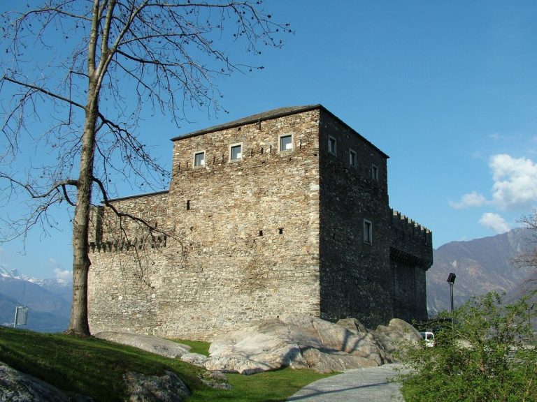 Castelgrande: The Fortress Controlling Bellinzona’s Alpine Routes