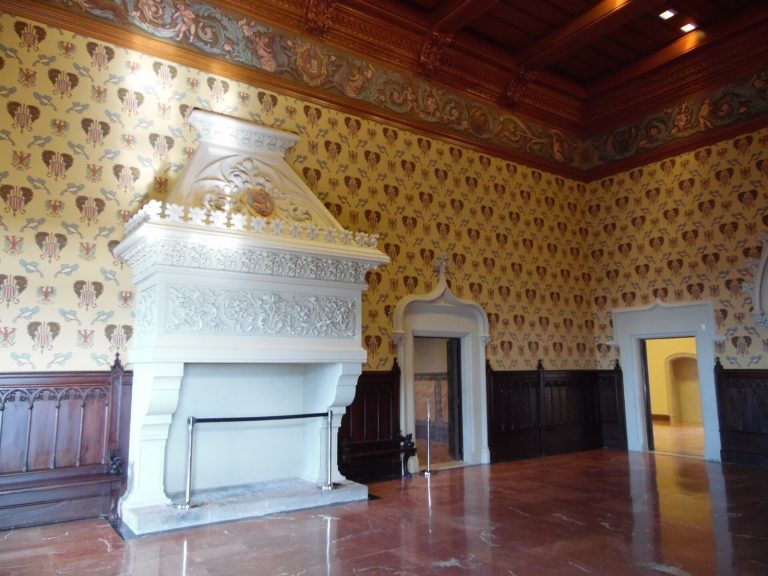 Castelldefels Castle: A Frontier Fortress in Spain