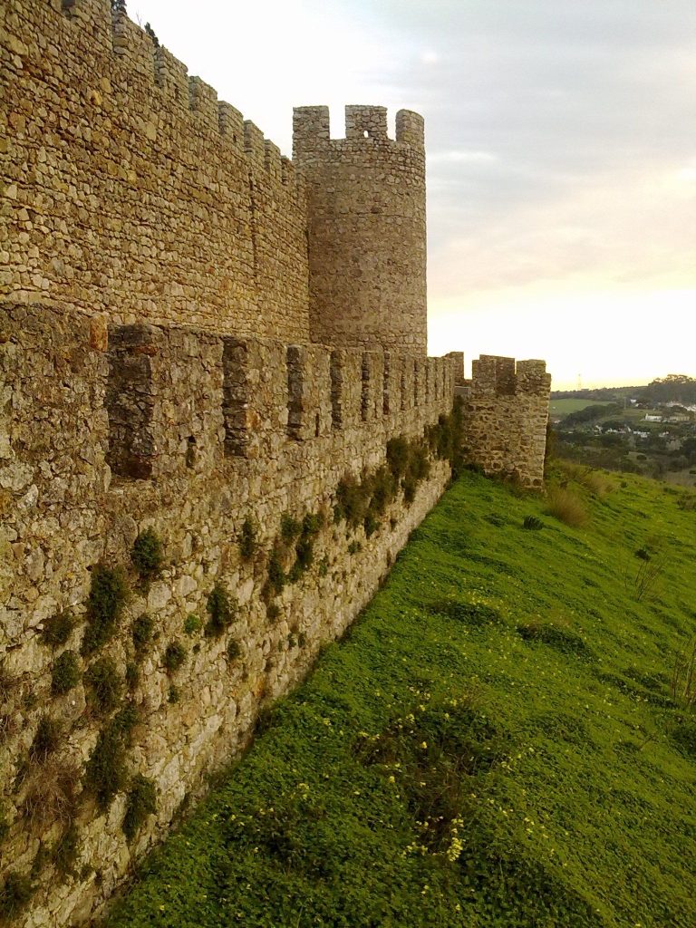 Santiago do Cacém Castle: A Medieval Fortification in Portugal