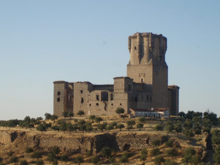 Castillo de Belalcázar: Medieval Fortress and Seigneurial Castle