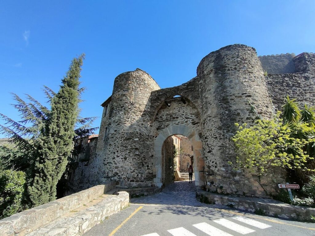 Castle of Castelnou: Medieval Seat of the Viscounts of Vallespir 4 Castle of Castelnou