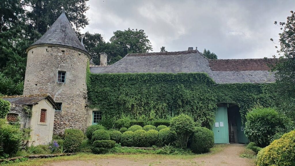 Castle of Cinq-Mars: A Feudal Fortress in France 3 Castle of Cinq-Mars