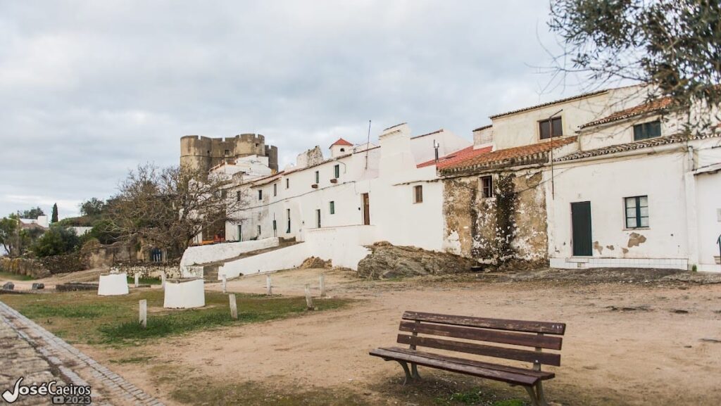 Castle of Evoramonte: A Fortified Renaissance Palace in Portugal 2 Castle of Evoramonte
