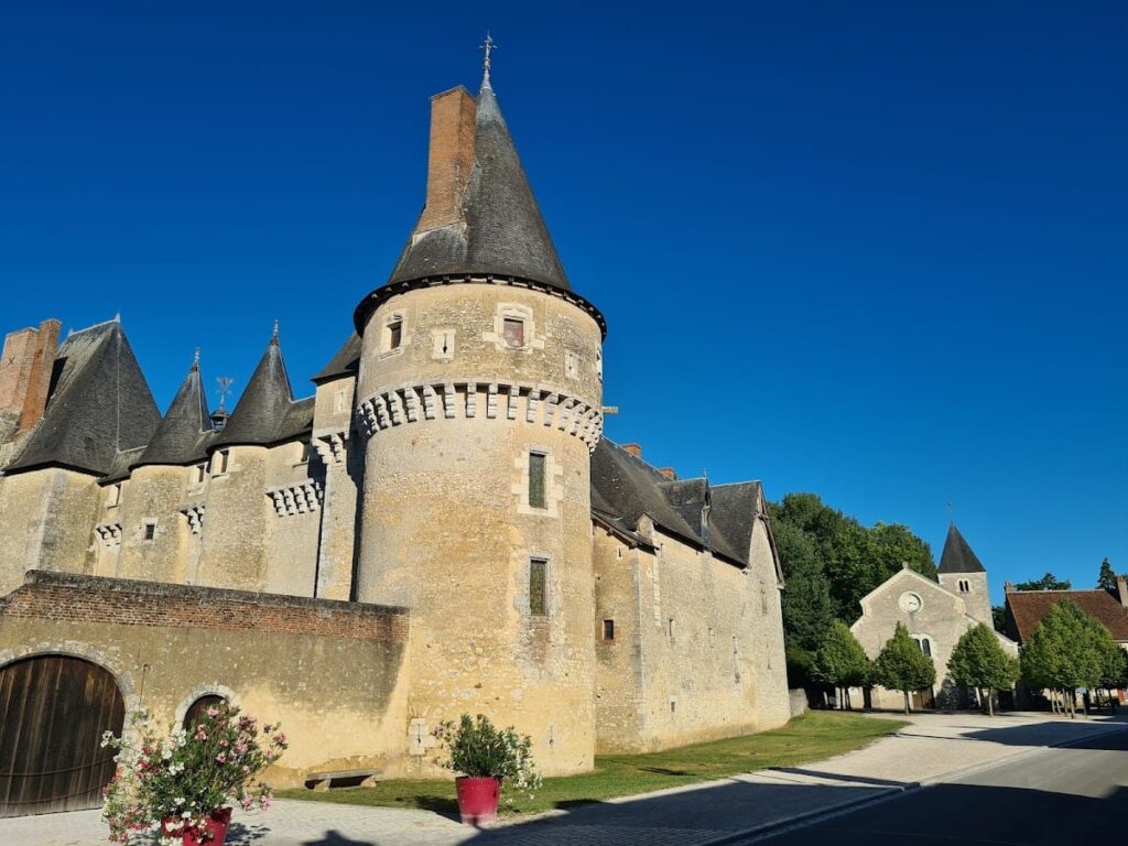 Castle of Fougères-sur-Bièvre: A Medieval Fortified Residence in France 2 Castle of Fougeres-sur-Bievre
