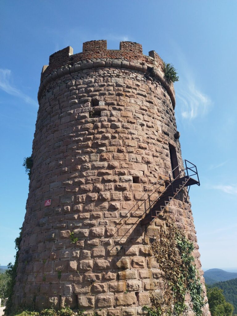 Castle of Haut-Ribeaupierre: A Medieval Hilltop Fortress in France 2 Castle of Haut-Ribeaupierre