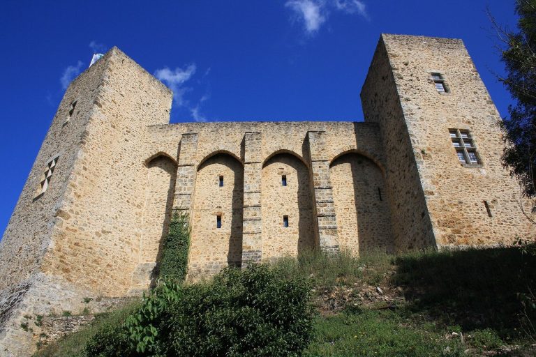 Castle of La Madeleine: A Medieval Fortress in Chevreuse, France