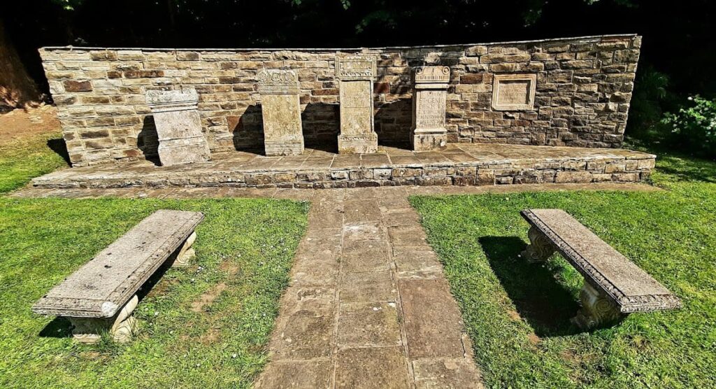Vindolanda: A Roman Auxiliary Fort South of Hadrian’s Wall 10 Vindolanda