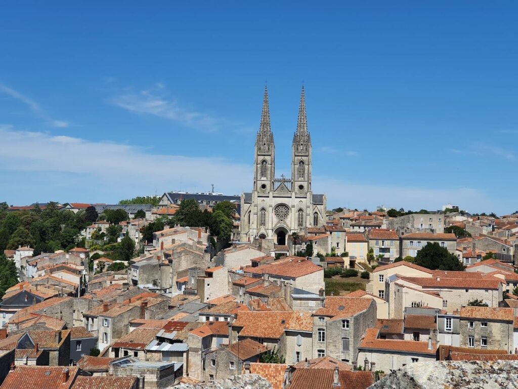 Castle of Niort: A Medieval Fortress in Western France 10 Castle of Niort