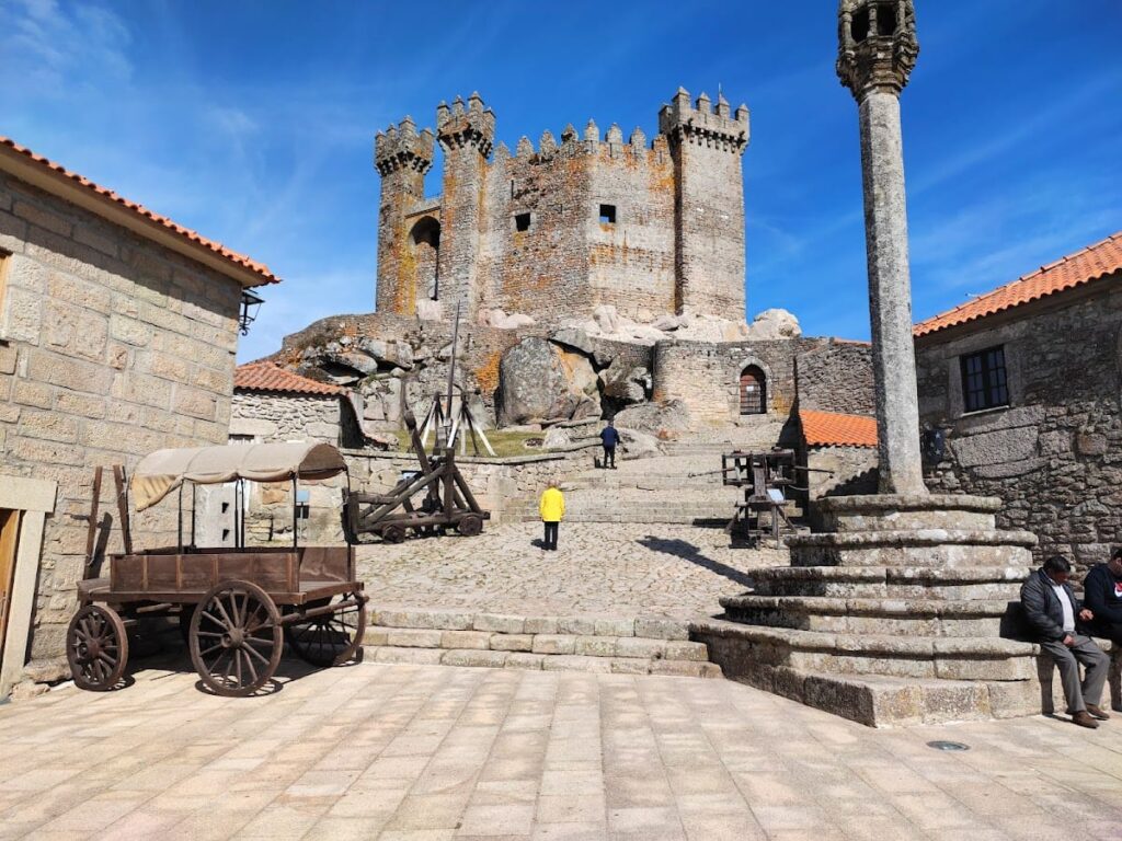Castle of Penedono: A Medieval Frontier Fortress and Seigneurial Residence in Portugal 1 Castle of Penedono
