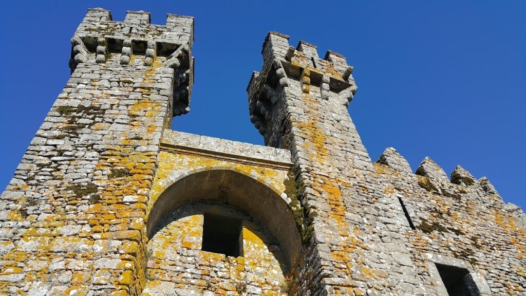 Castle of Penedono: A Medieval Frontier Fortress and Seigneurial Residence in Portugal 2 Castle of Penedono