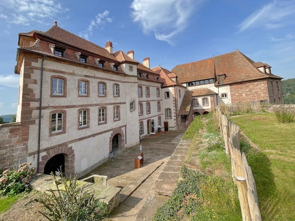 Castle of Petite-Pierre: A Medieval Fortress in France 1 Castle of Petite-Pierre