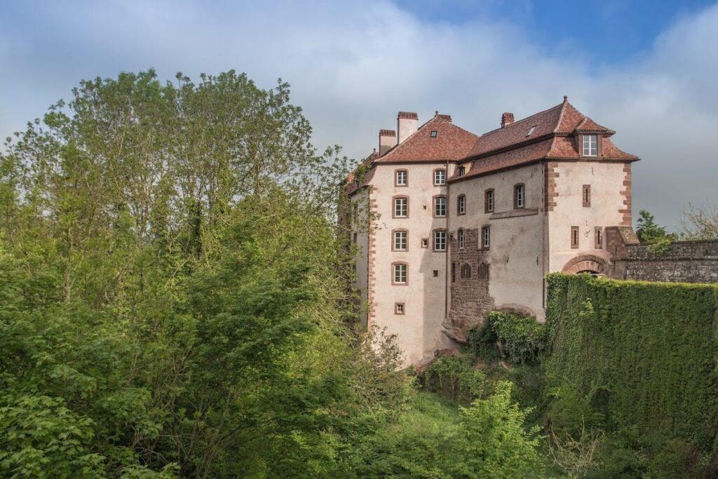 Castle of Petite-Pierre: A Medieval Fortress in France 2 Castle of Petite-Pierre
