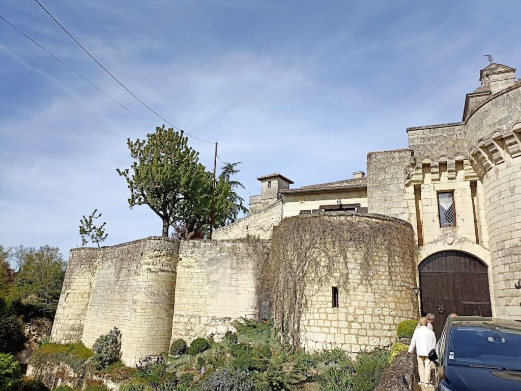 Castle of Ranton: A Fourteenth-Century Fortress in France 1 Castle of Ranton