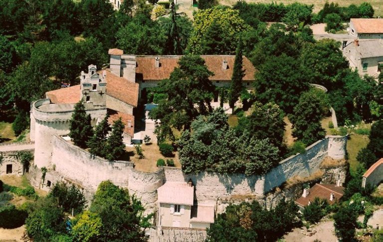 Castle of Ranton: A Fourteenth-Century Fortress in France