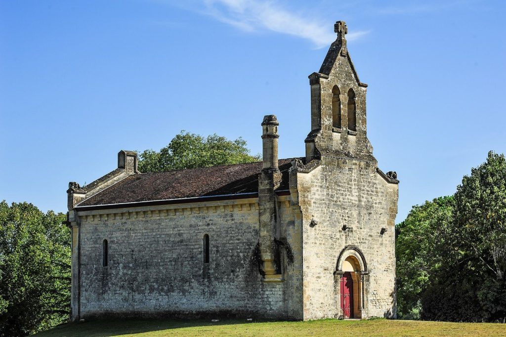 Castle of Roquetaillade: A Medieval Palace-Fortress in France 2 Castle of Roquetaillade