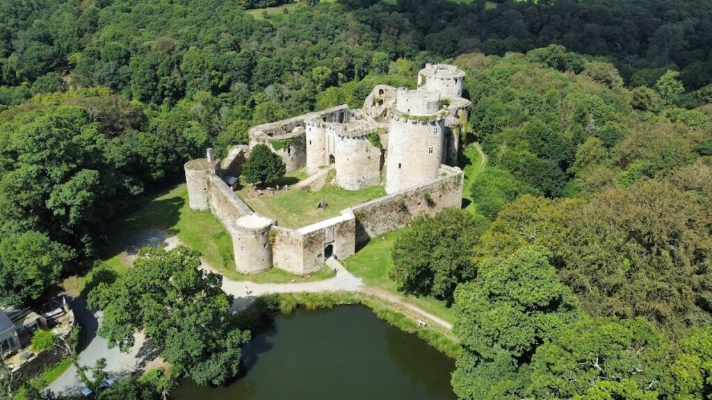 Castle of Tonquedec