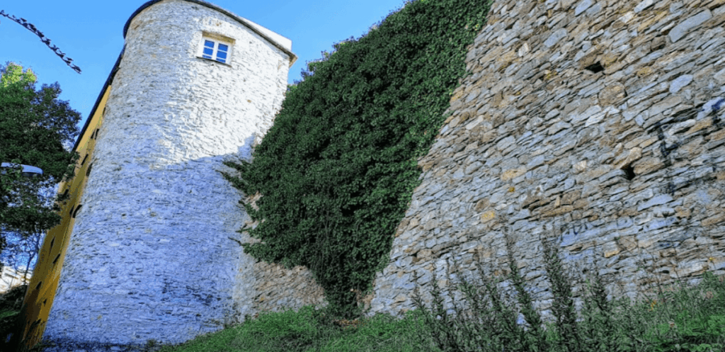 Chiavari Castle: A Medieval Fortress in Italy 5 Chiavari Castle