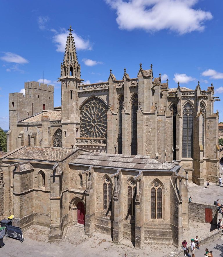 The Medieval World: Explore Castles, Monasteries, Palaces and Bridges