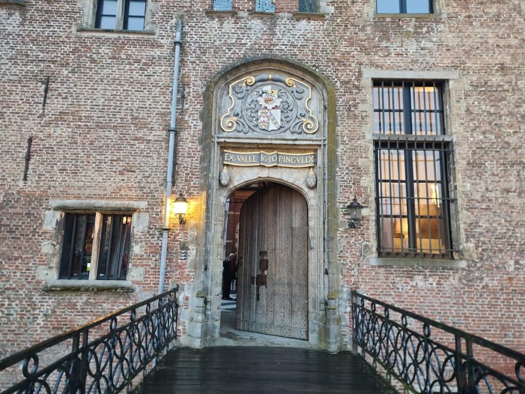 Cleydael Castle: A Historic Water Castle in Aartselaar, Belgium 8 Cleydael Castle