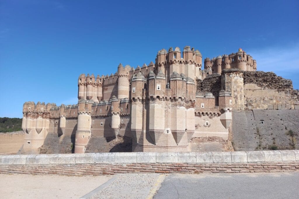 Coca Castle: A Gothic-Mudéjar Fortress and Palatial Residence in Spain 1 Coca Castle