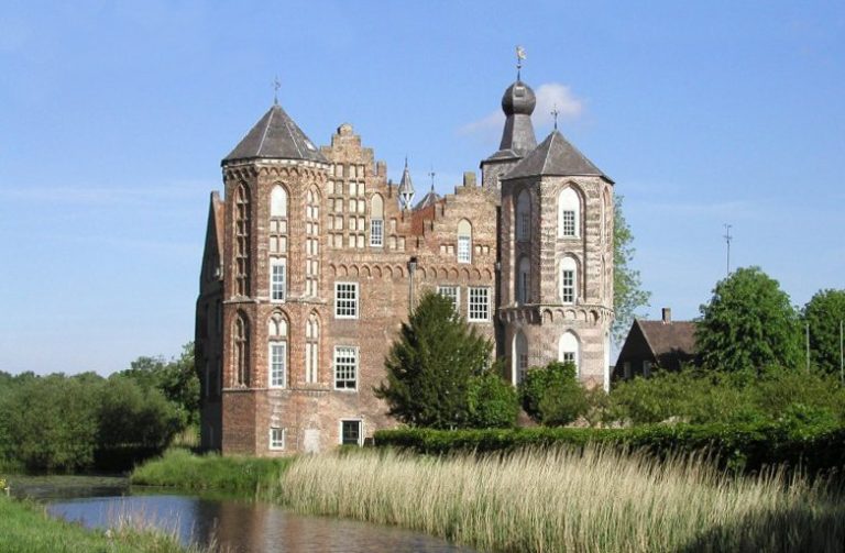 Croy Castle: A Medieval Moated Castle in the Netherlands