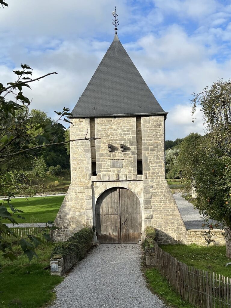 Crupet Castle: A Medieval Moated Donjon and Fortified Farmhouse