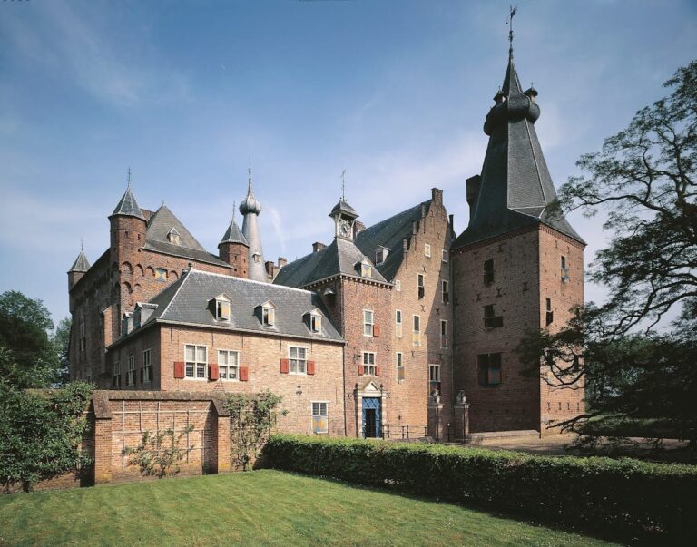 Doorwerth Castle: A Historic Water Castle in the Netherlands