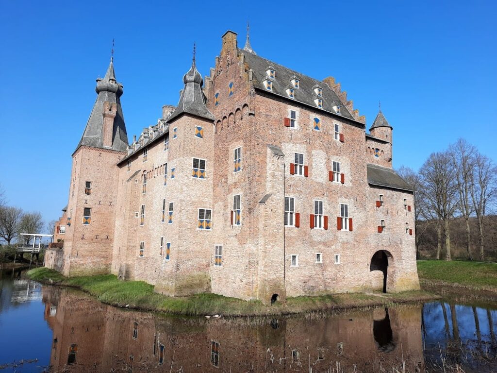 Doorwerth Castle: A Medieval Water Castle in the Netherlands 2 Doorwerth Castle