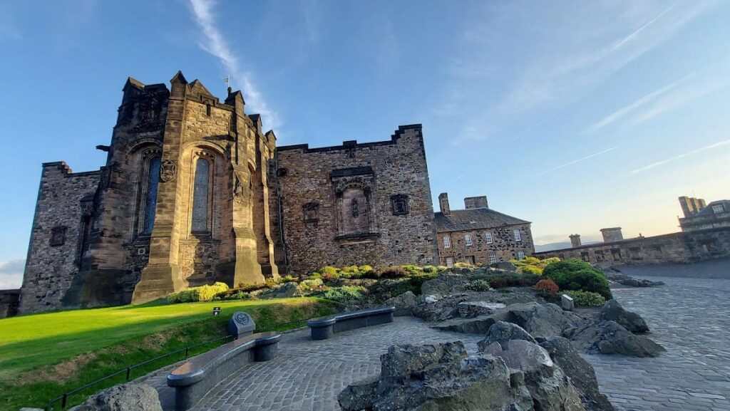Edinburgh Castle: Royal Fortress and Military Stronghold 4 Edinburgh Castle