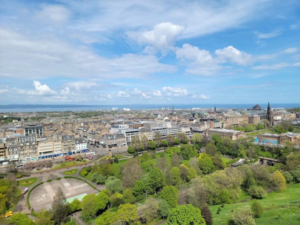 Edinburgh Castle: Royal Fortress and Military Stronghold 5 Edinburgh Castle