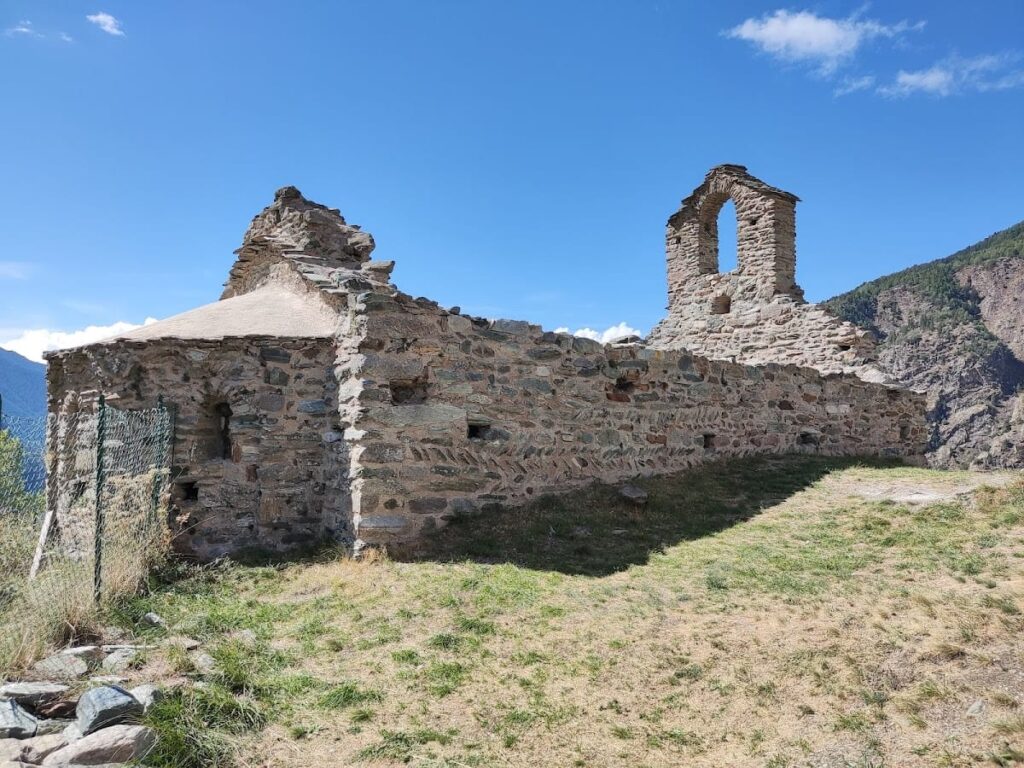 Graines Castle: A Medieval Fortress in Italy’s Aosta Valley 4 Graines Castle