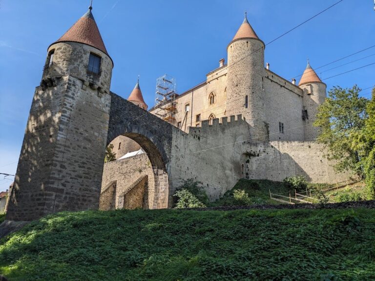 Grandson Castle: Medieval Fortress on Lake Neuchâtel
