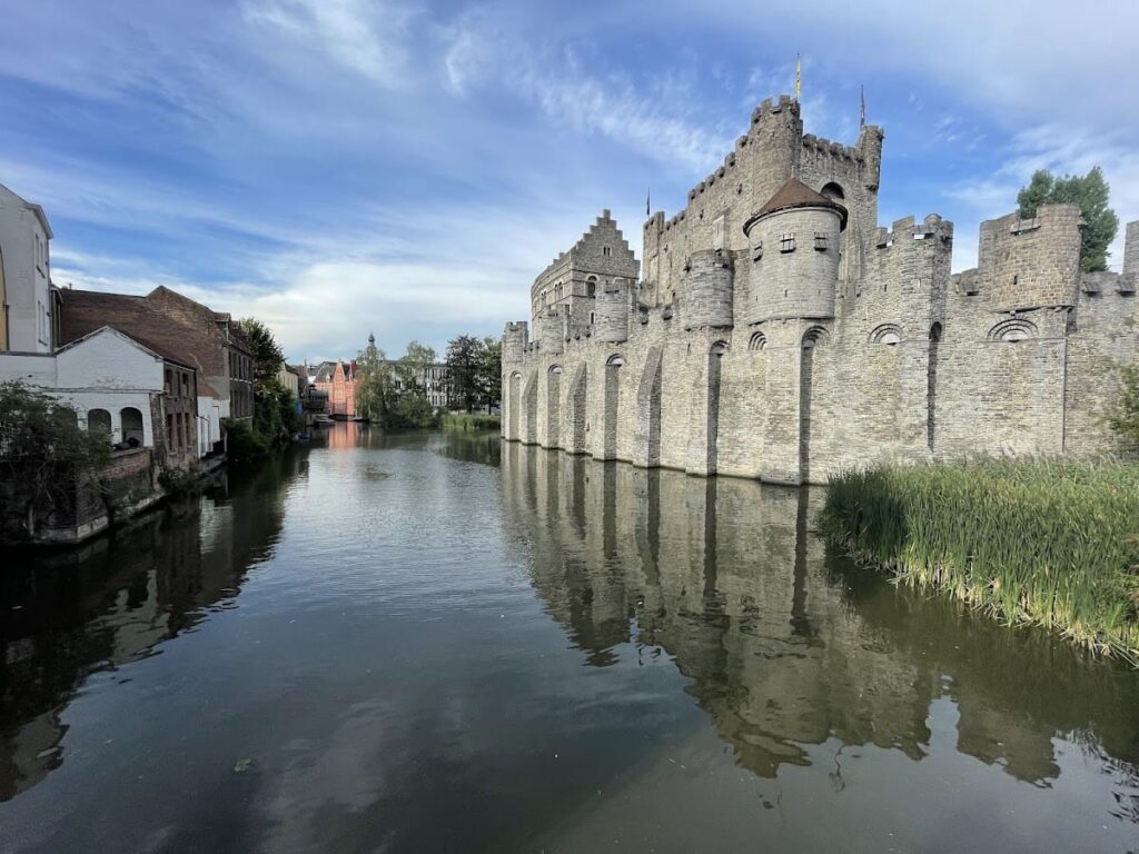Gravensteen: The Medieval Castle of Ghent and Its Historical Role 8 Gravensteen