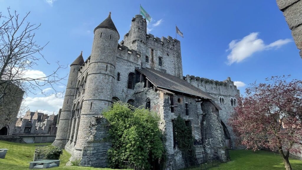 Gravensteen: The Medieval Castle of Ghent and Its Historical Role 9 Gravensteen
