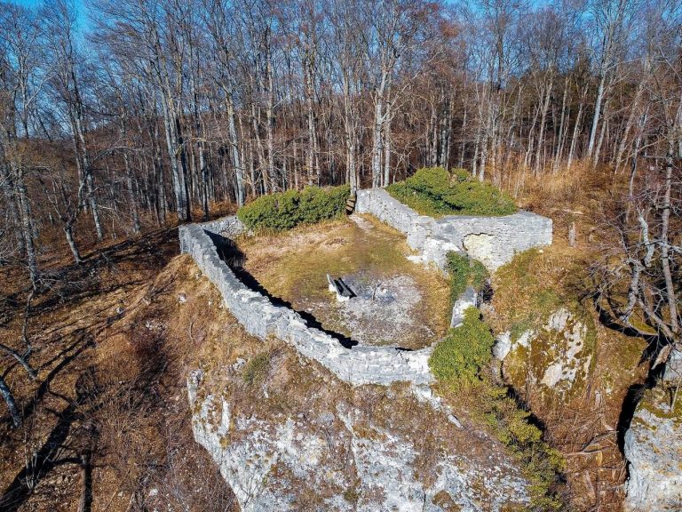 Greifenstein Castle: A Medieval Pair of Hilltop Fortresses in Germany
