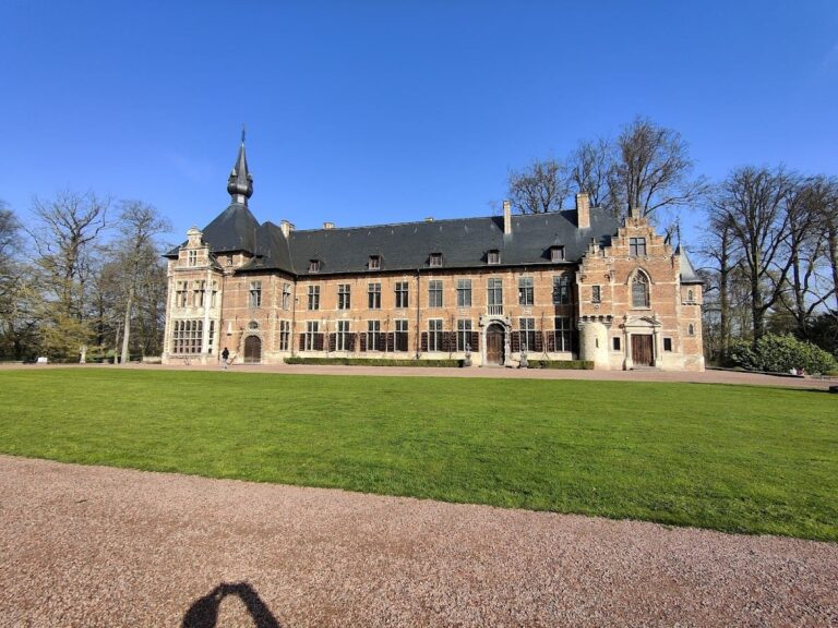 Groot-Bijgaarden Castle: A Historic Flemish Renaissance Castle in Belgium