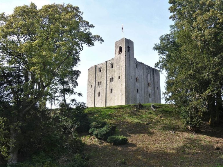 Hedingham Castle: A Norman Keep and De Vere Stronghold