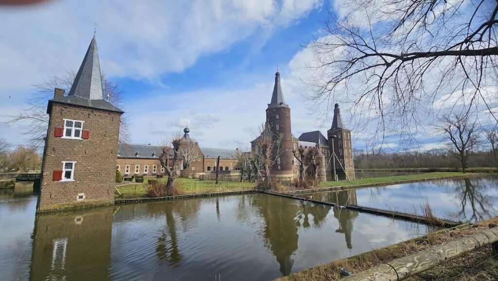 Hoensbroek Castle: A Historic Noble Residence in the Netherlands 8 Hoensbroek Castle