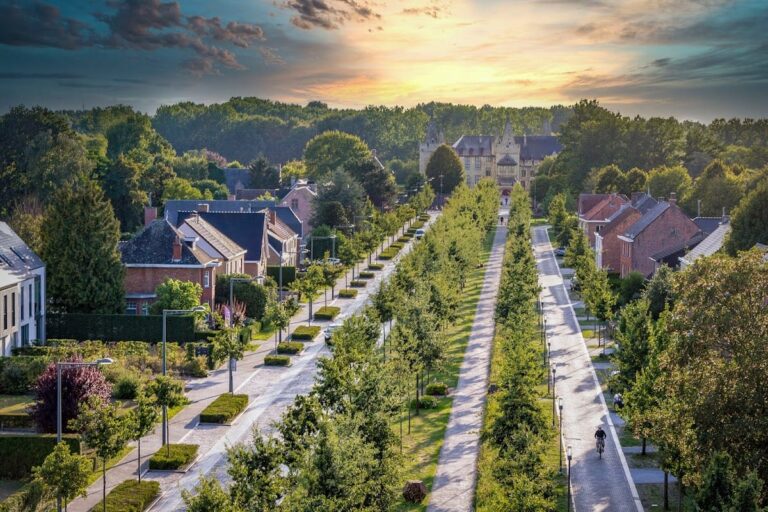 Kasteel van Laarne: A Historic Water Castle in Belgium