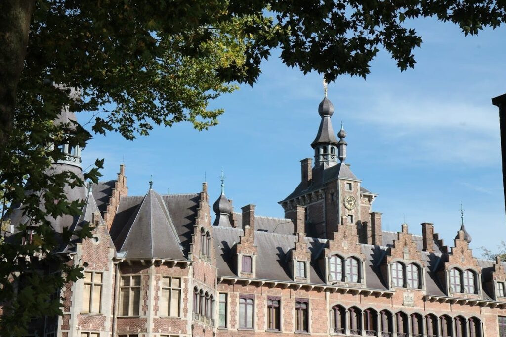 Kasteel van Ooidonk: A Historic Water Castle in Deinze, Belgium 7 Kasteel van Ooidonk