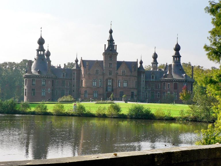 Kasteel van Ooidonk: A Fortified Water Castle in Belgium