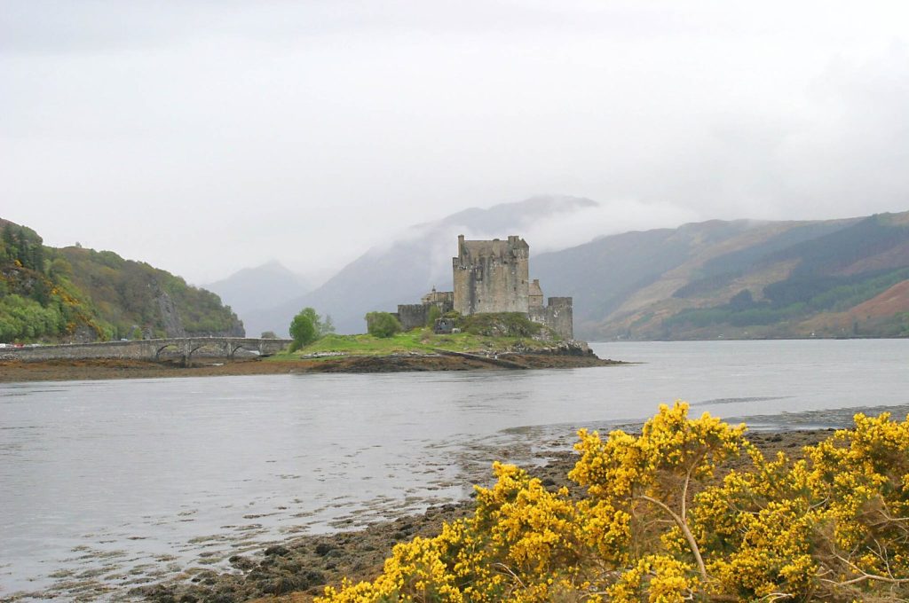 Kilchurn Castle: Campbell Stronghold and Highland Barracks 2 Kilchurn Castle