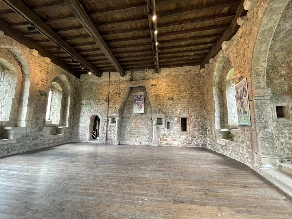Larochette Castle: A Medieval Administrative Fortress in Luxembourg 4 Larochette Castle