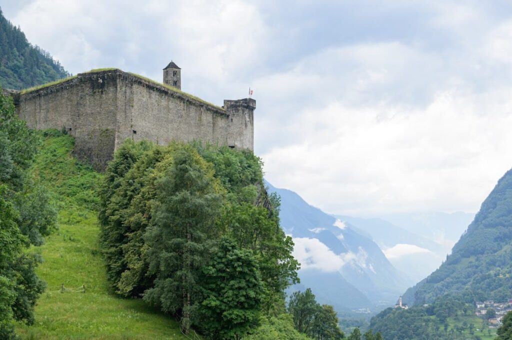 Mesocco Castle: A Medieval Fortress and Political Center in Switzerland 1 Mesocco Castle